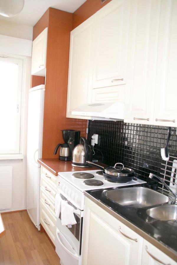 Ilona Apartments -"Home Away From Home" 콧카 외부 사진