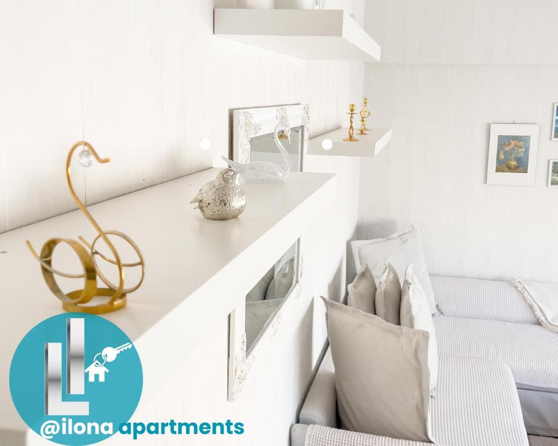 Ilona Apartments -"Home Away From Home" 콧카 외부 사진
